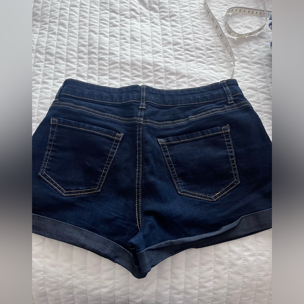 Forever 21 Denim mini shorts - Picture 3 of 3